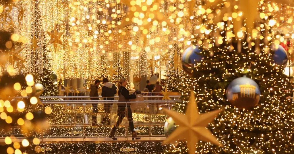 blog2Fcovers2F1734868896055 holiday gathering